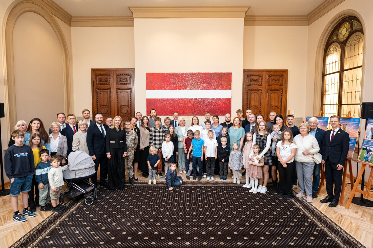 SAEIMA4.jpg